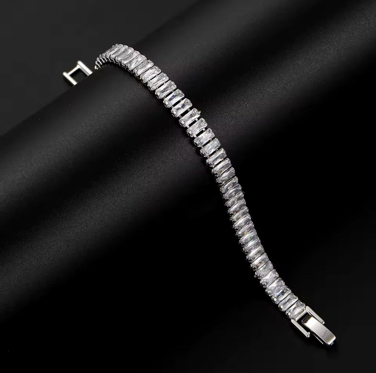 Aurola Armreifen Silber/ Strass